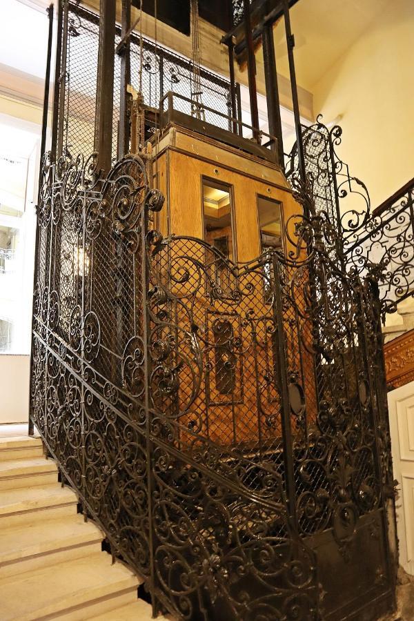 Royal Ferenciek Apartment Budapest Esterno foto