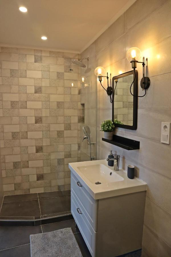 Royal Ferenciek Apartment Budapest Esterno foto