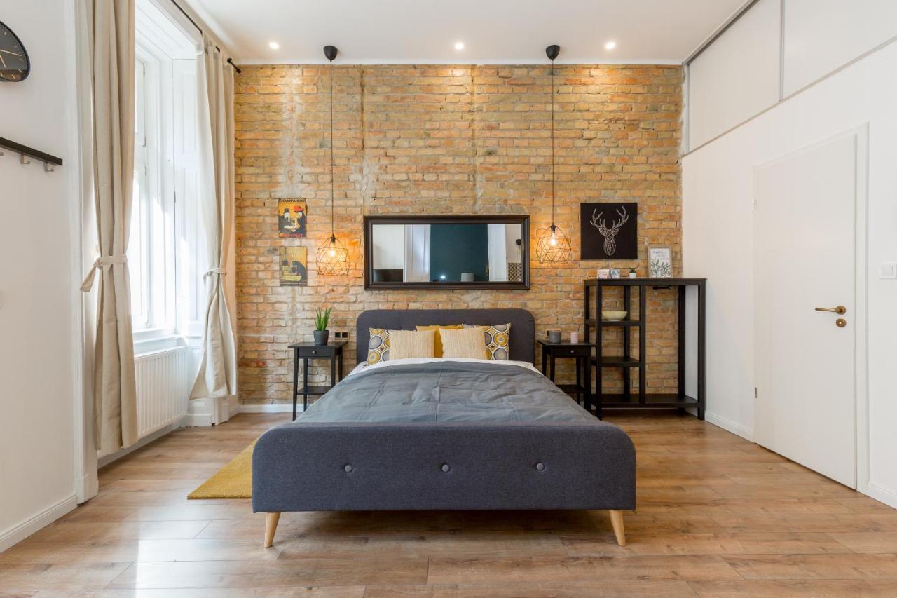 Royal Ferenciek Apartment Budapest Esterno foto